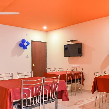 Capital O 67249 Hotel Planet Bhubaneswar Esterno foto