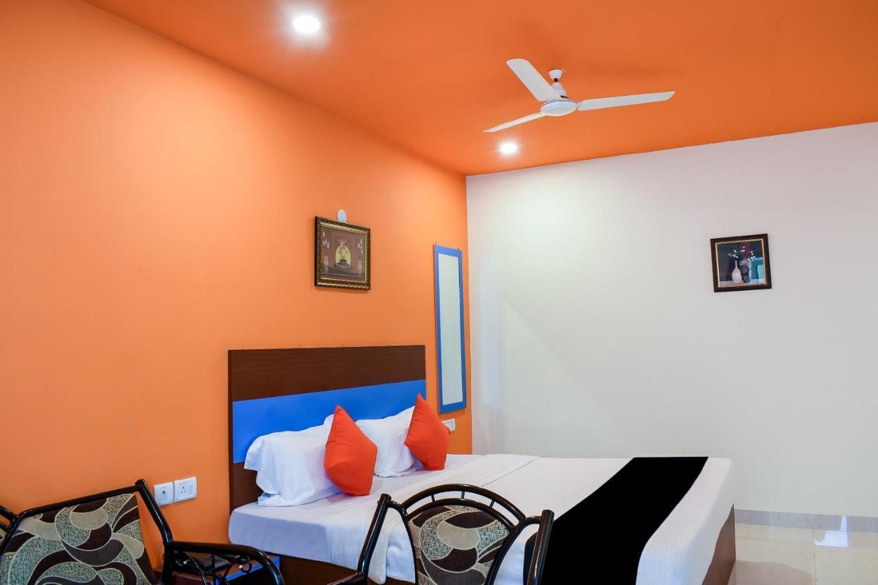 Capital O 67249 Hotel Planet Bhubaneswar Esterno foto