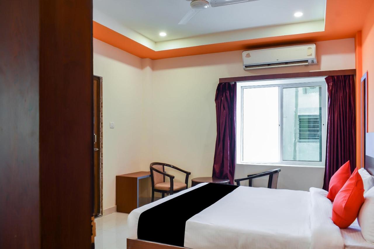 Capital O 67249 Hotel Planet Bhubaneswar Esterno foto