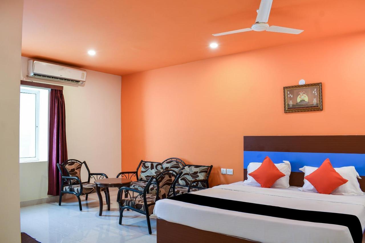 Capital O 67249 Hotel Planet Bhubaneswar Esterno foto