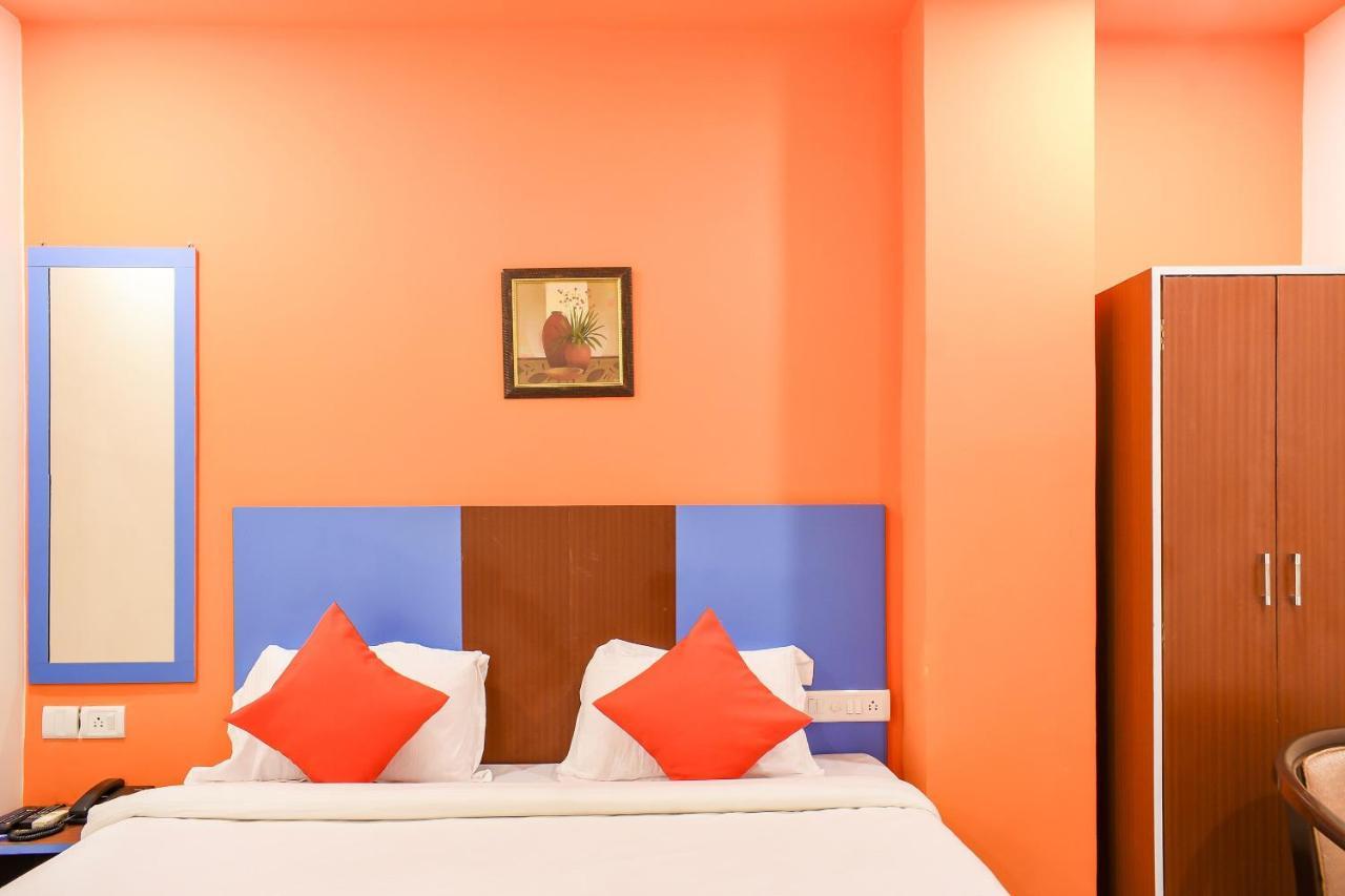 Capital O 67249 Hotel Planet Bhubaneswar Esterno foto