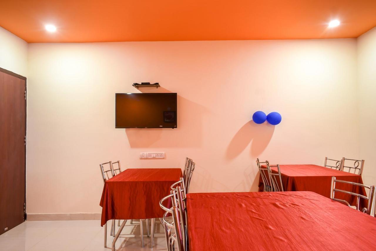Capital O 67249 Hotel Planet Bhubaneswar Esterno foto